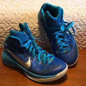 Women’s Nike Hyperdunk basketball 🏀 shoes